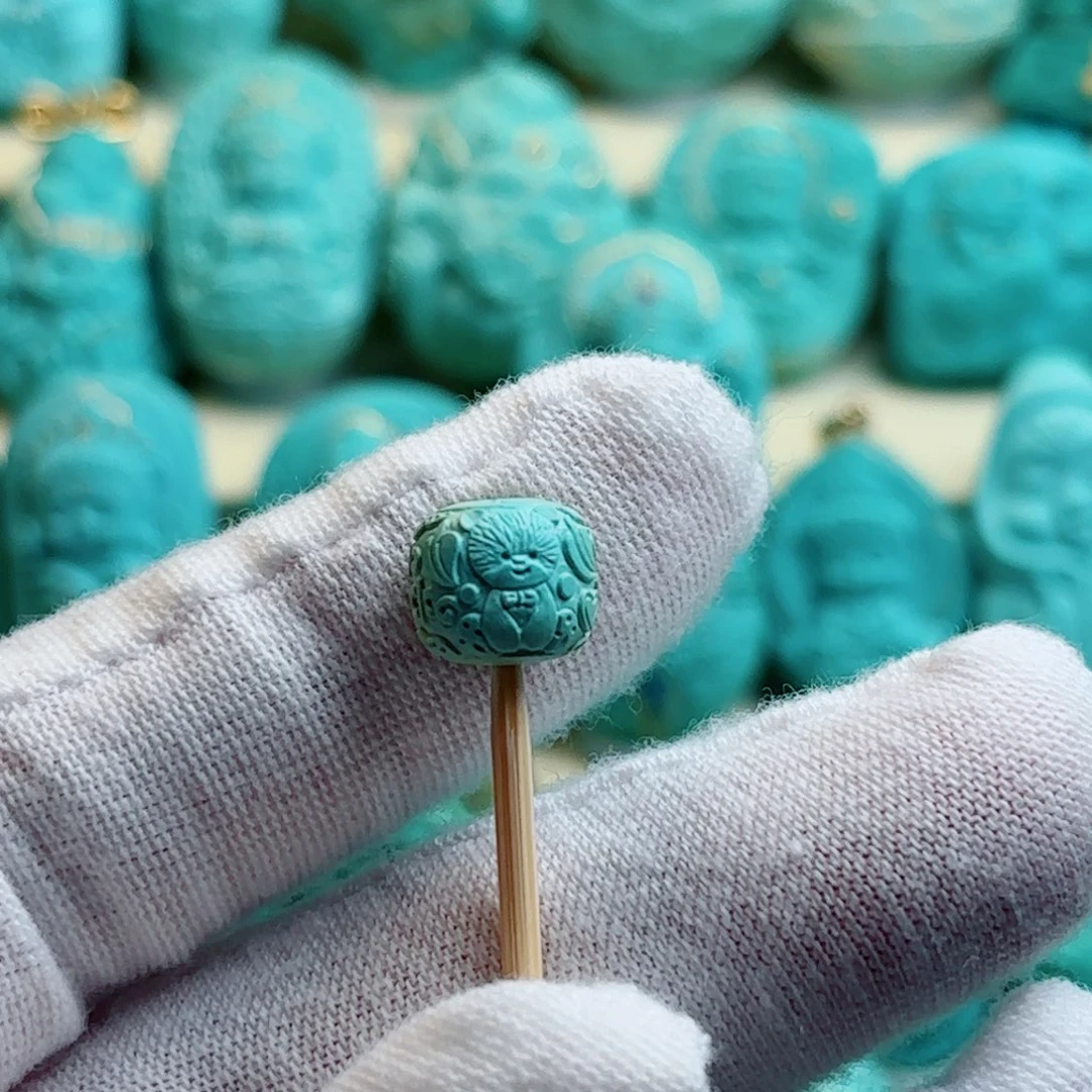 未镶嵌绿松石珠宝奇石