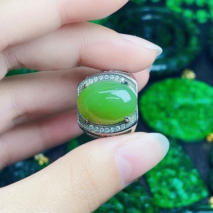 翡翠银S925镶嵌颈饰多样性