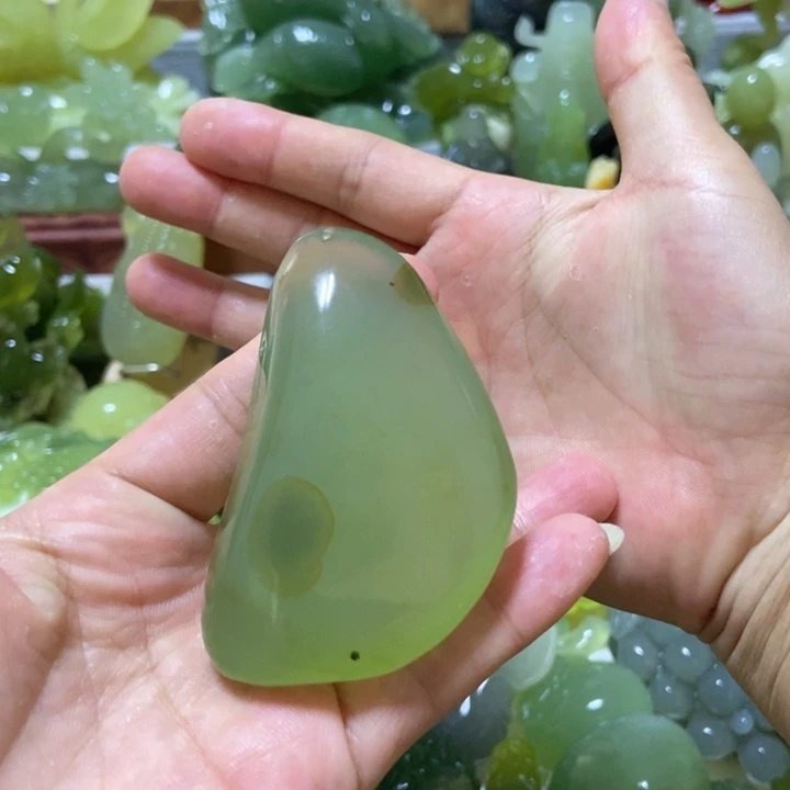 【闪购商品】蛇纹石玉未镶嵌把件