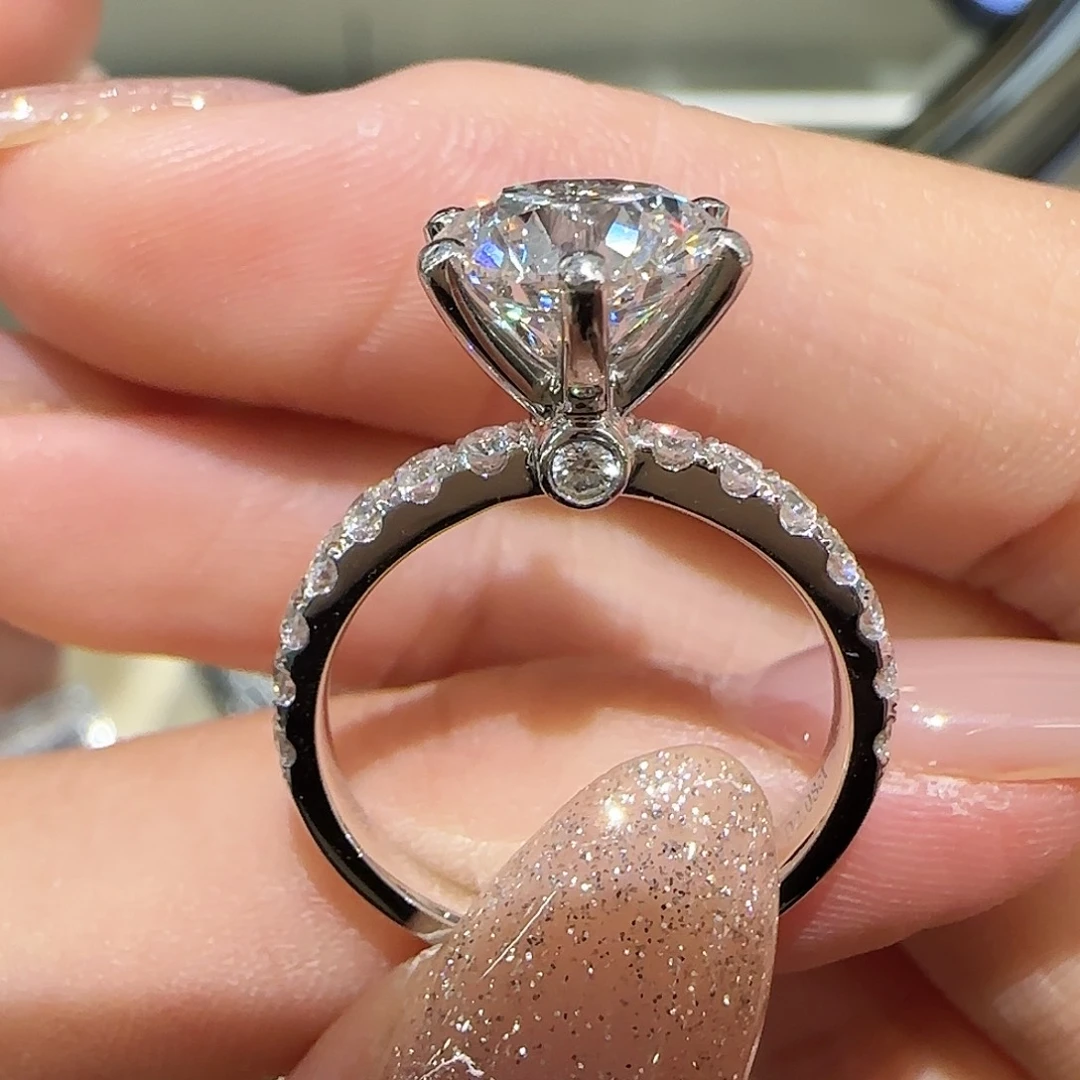 实验室培育钻石18K金镶嵌白月光六爪2卡