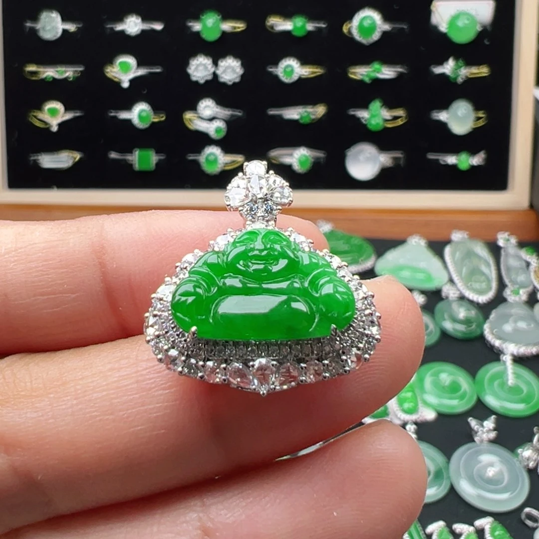 翡翠18K金镶嵌颈饰佛23.3