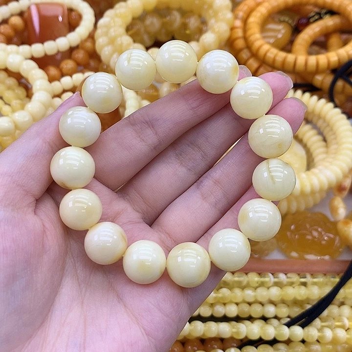 蜜蜡未镶嵌珠宝奇石