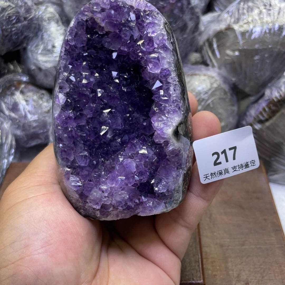 未镶嵌水晶大型摆件（非配饰）