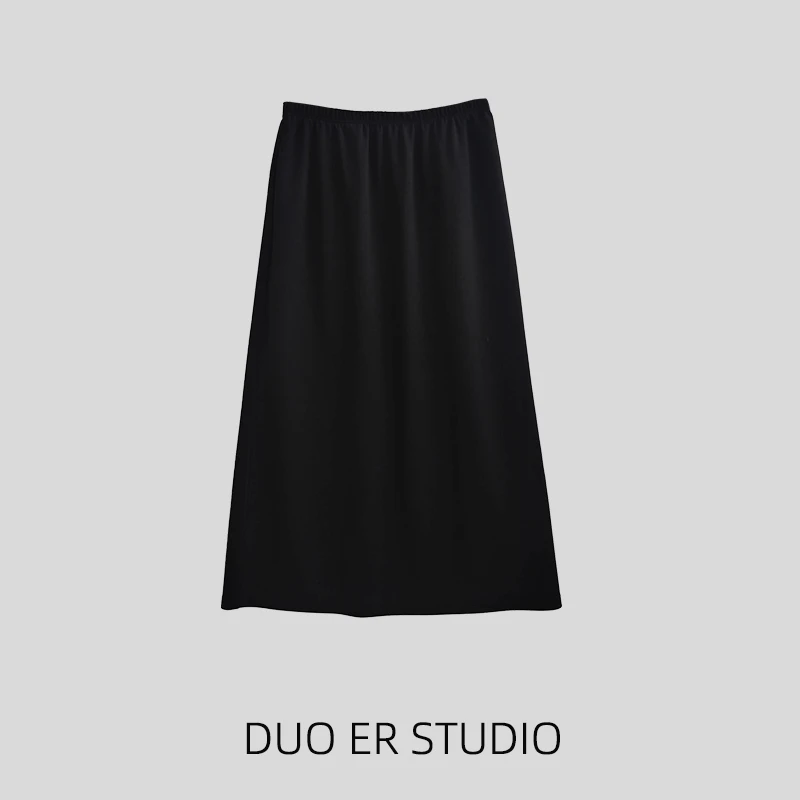 【朵儿studio】“挚爱”小黑裙~秋款百搭后开叉直筒半身裙 D858