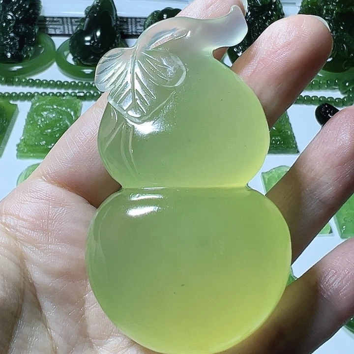 蛇纹石玉未镶嵌手把件