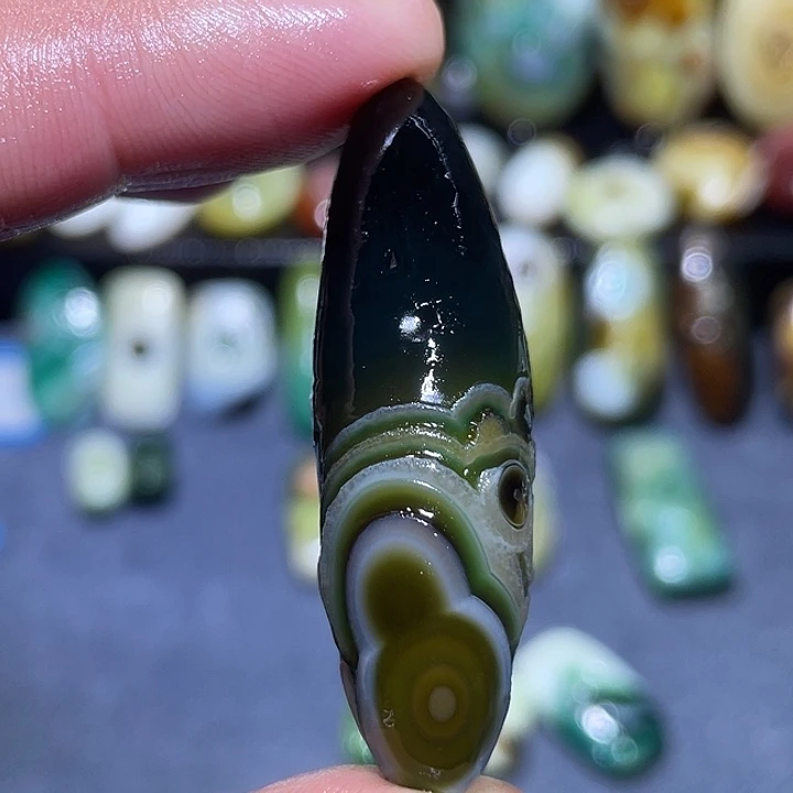 玛瑙/玉髓未镶嵌珠宝奇石