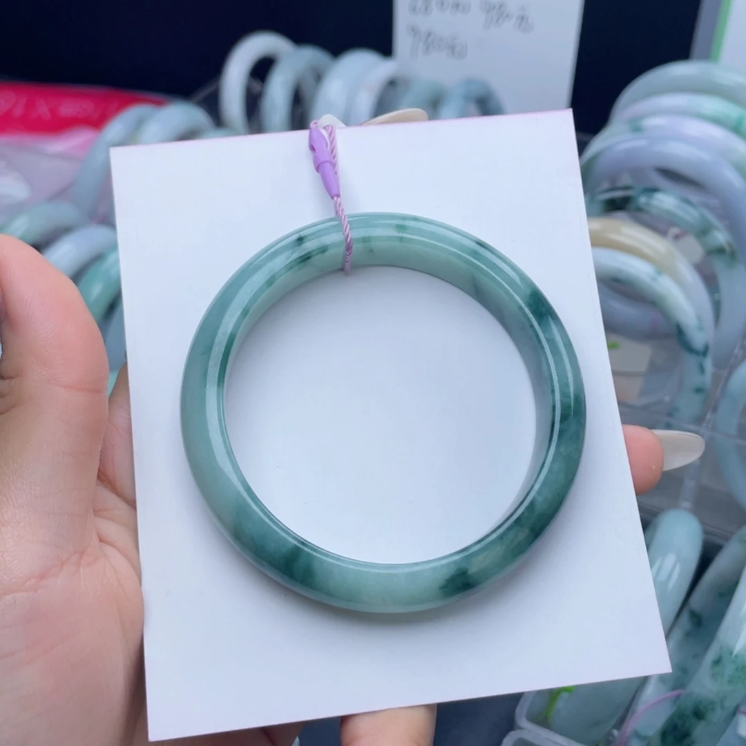翡翠未镶嵌手镯57