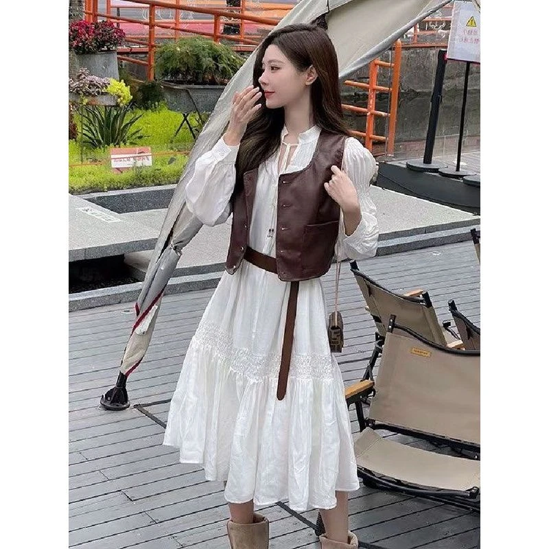 哥弟阿玛施正品大码胖春秋法式白色温柔风收腰连衣裙女气质皮衣马