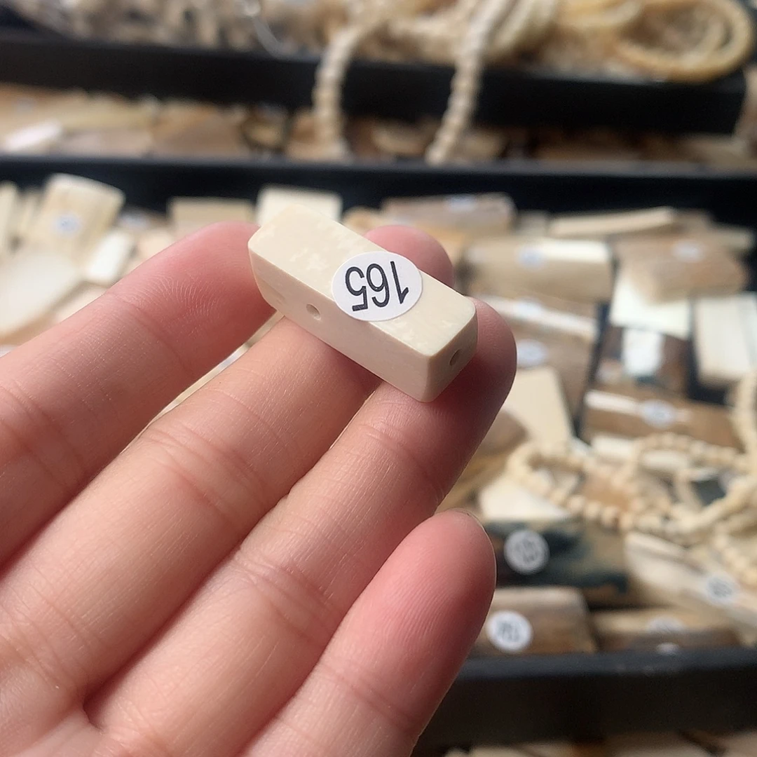 泥塑不打孔联系客服