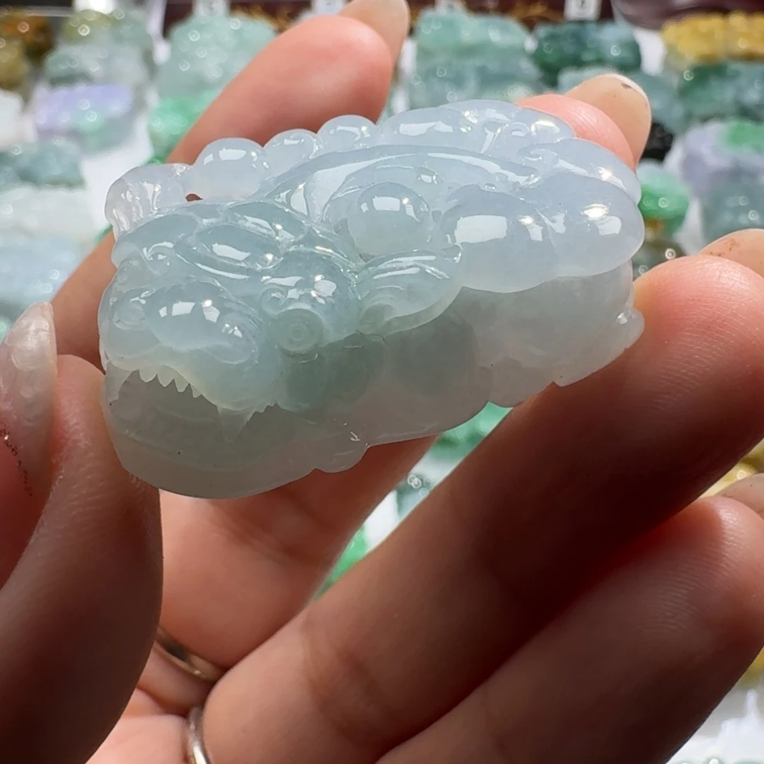 翡翠未镶嵌挂件貔貅