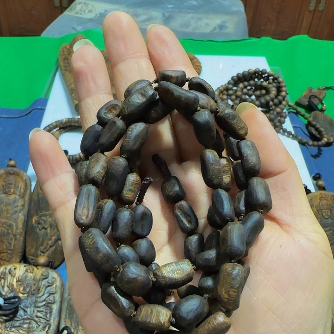 记***好手串沉香海南绿奇张勺子沉水板头26克多样性发