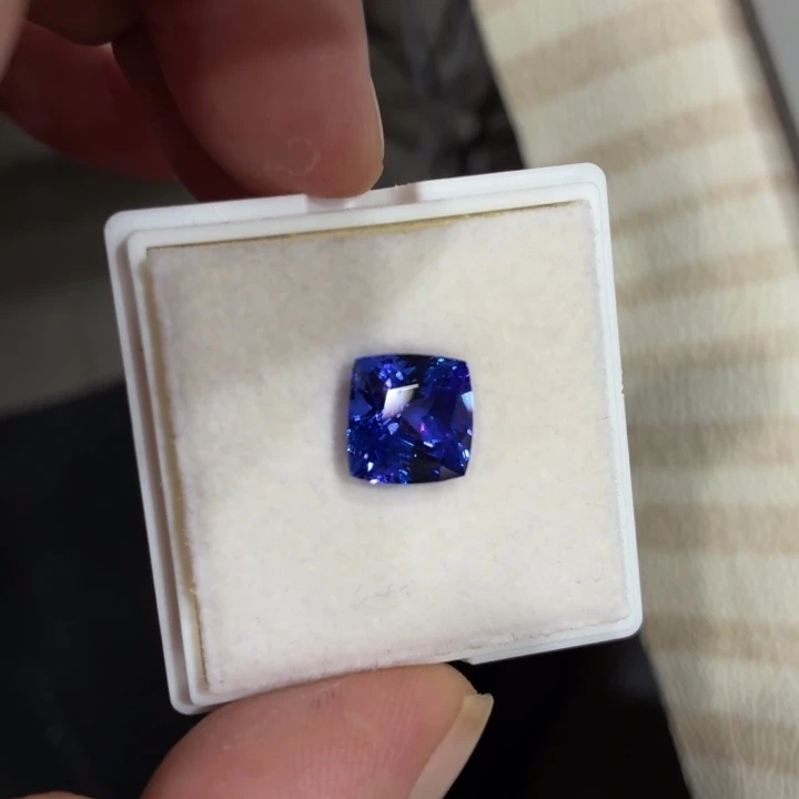 未镶嵌坦桑石裸石裸石7.2克拉