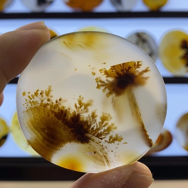 玛瑙/玉髓合金颈饰