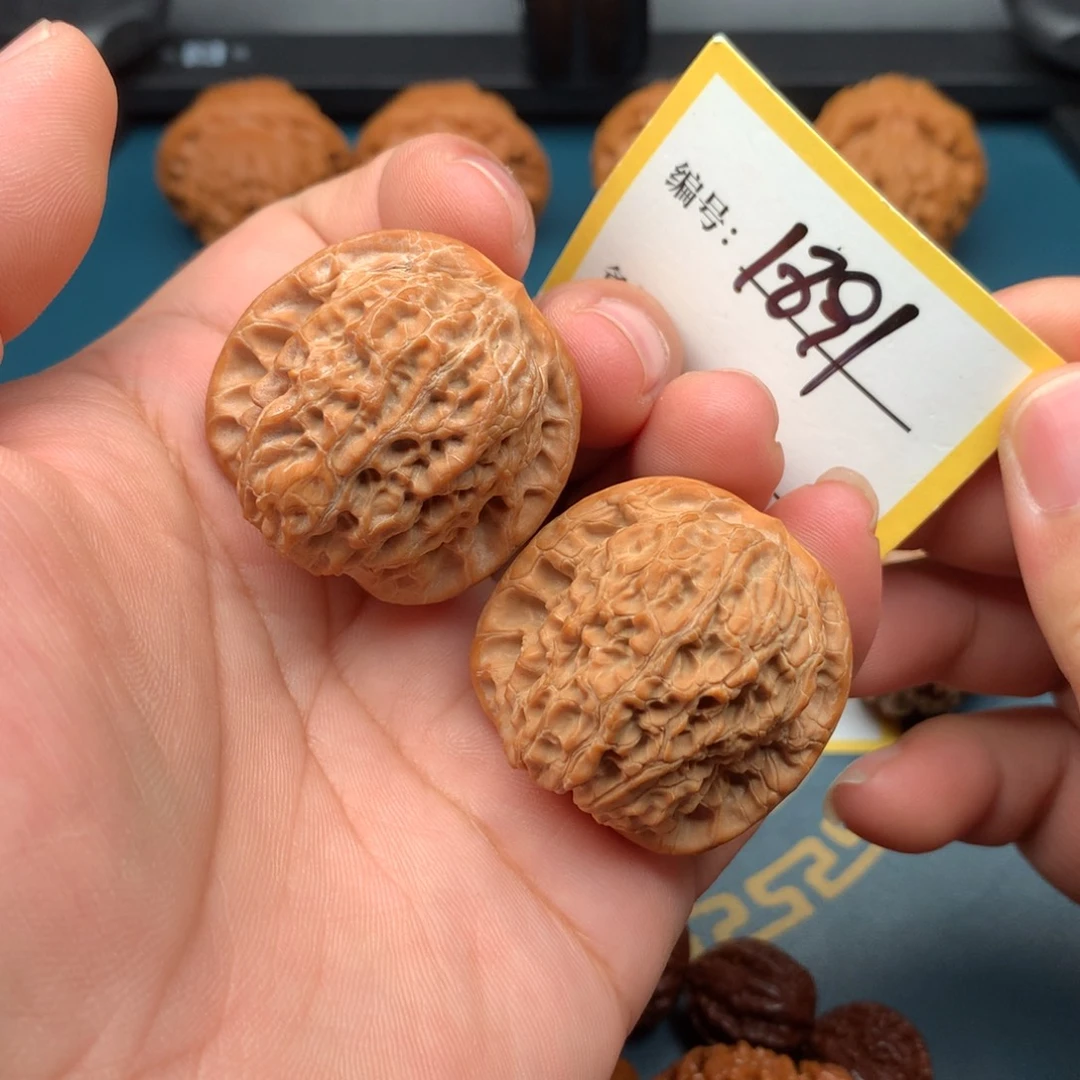 把件文玩核桃37血麒麟1891