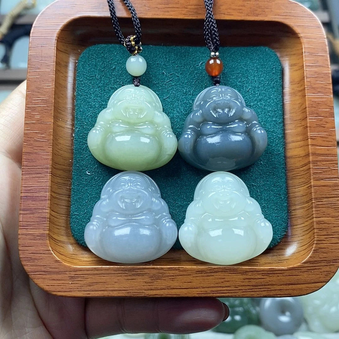 和田玉未镶嵌颈饰30mm佛公多样性发1件