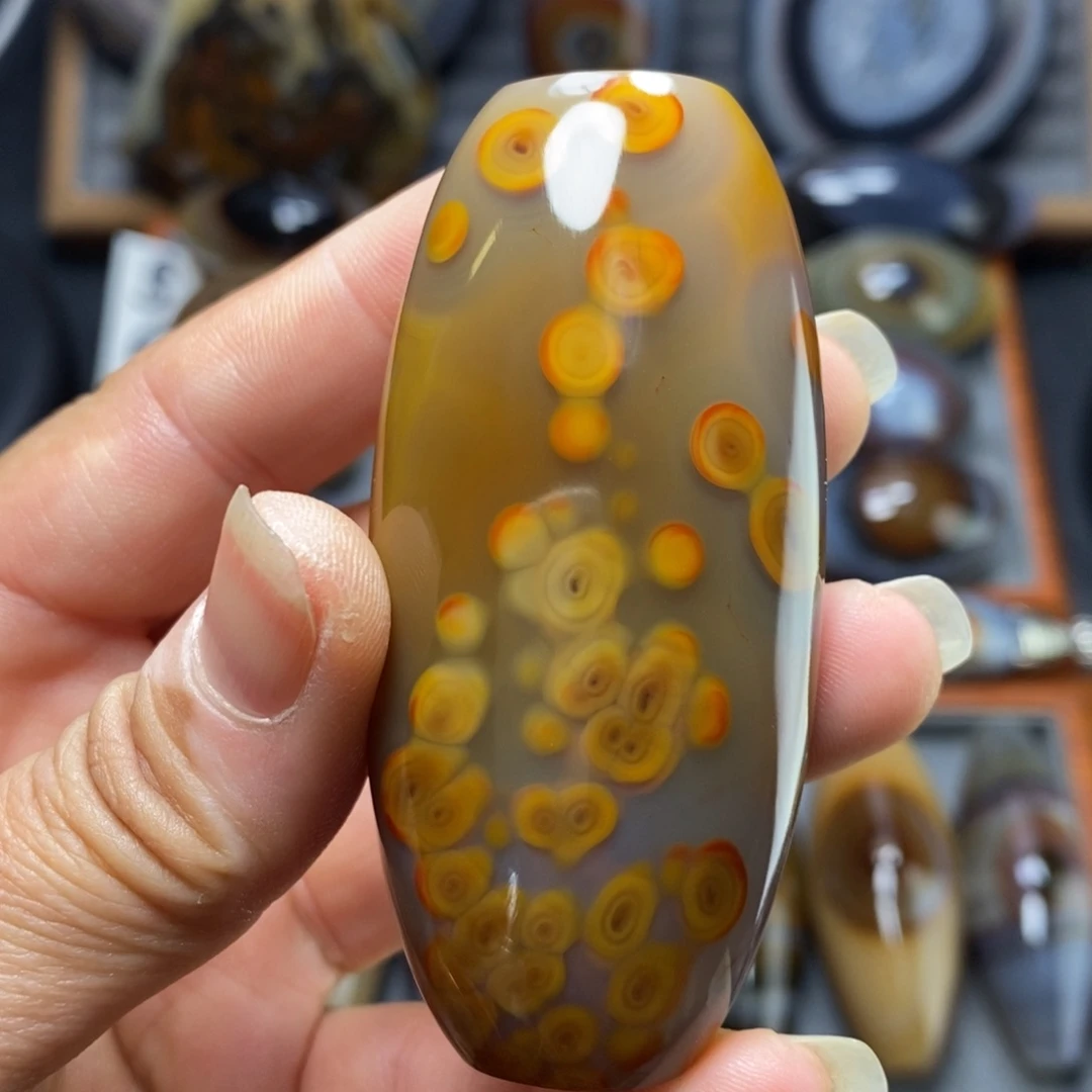 玛瑙/玉髓未镶嵌珠宝奇石