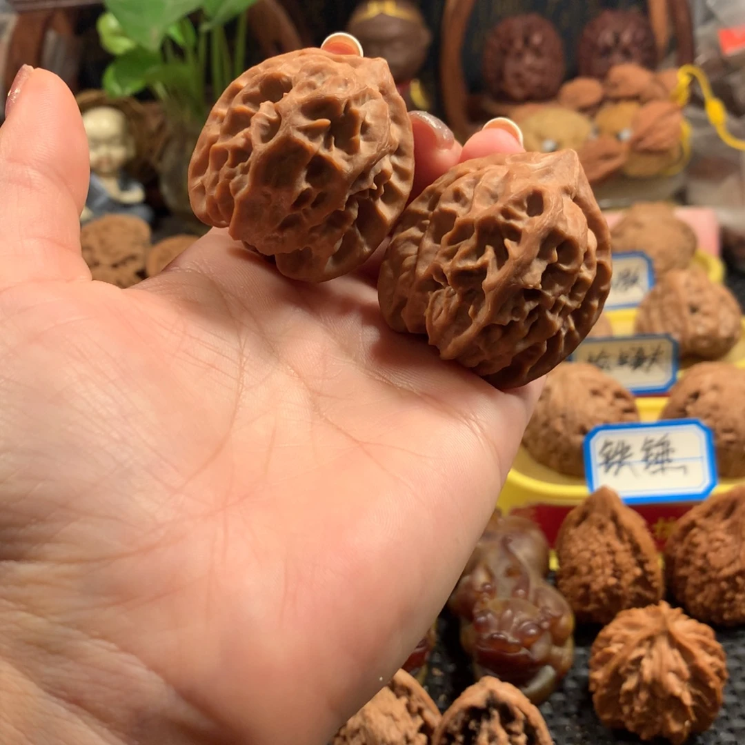 文玩核桃把件曹大龙