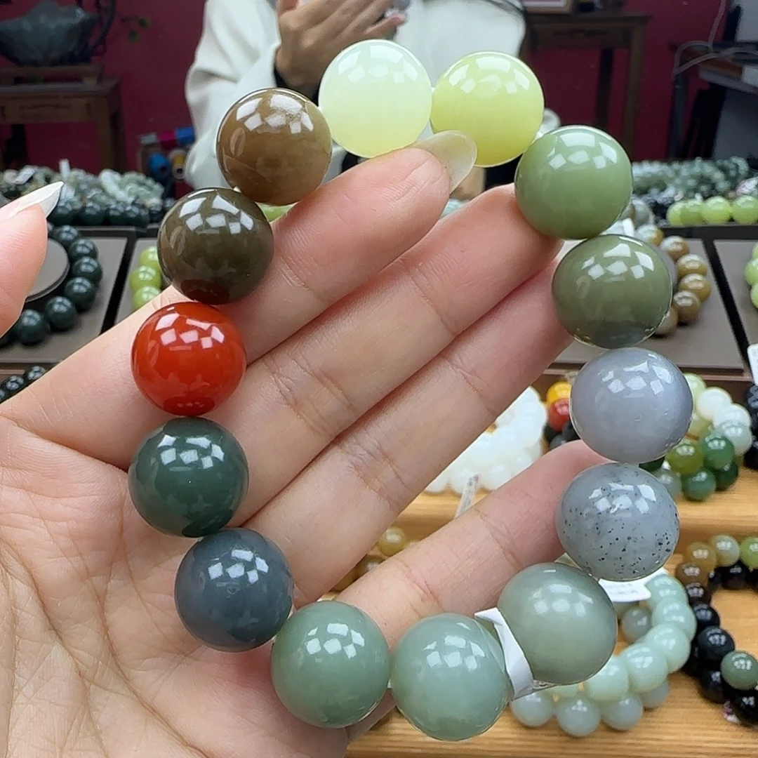 和田玉未镶嵌手串