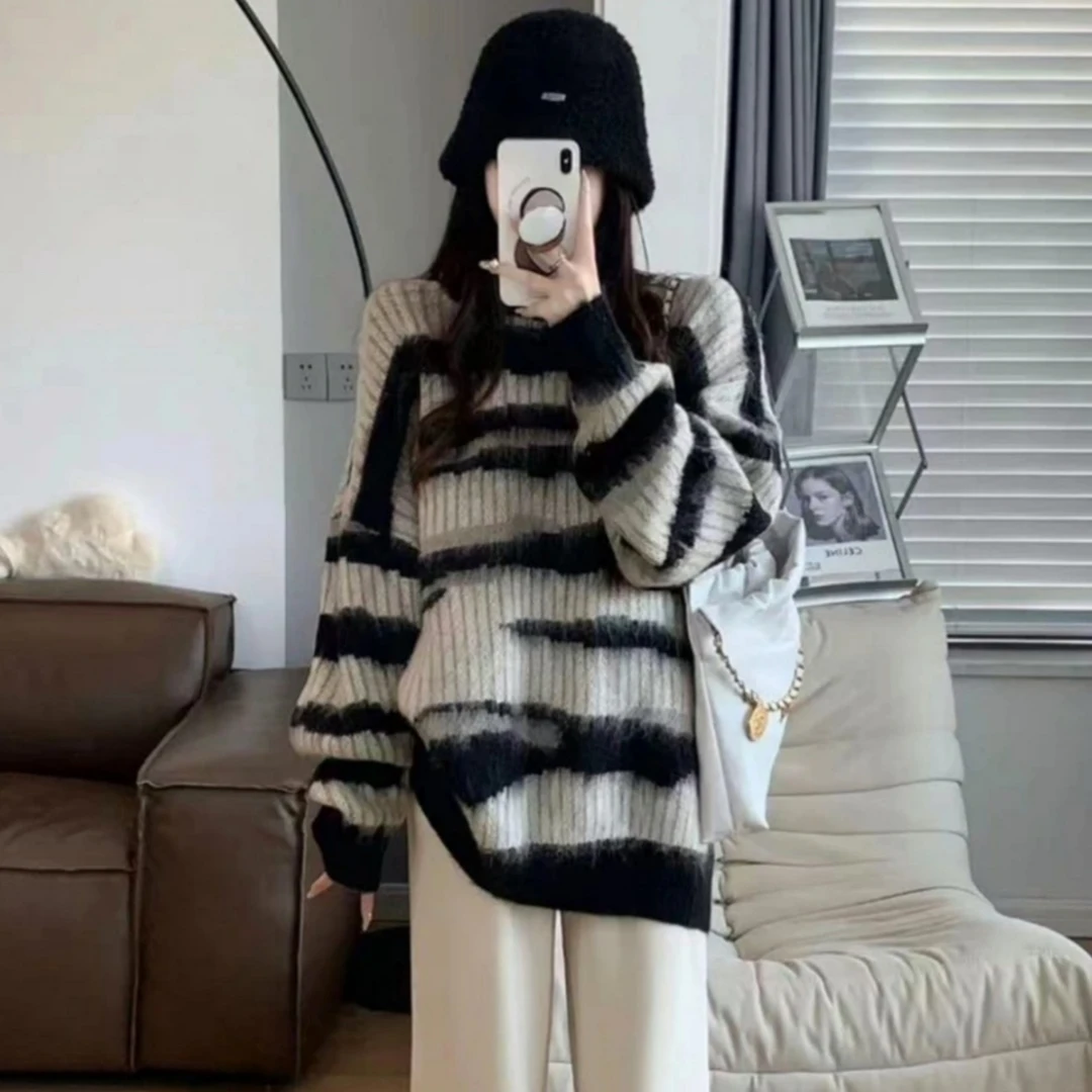 慵懒风撞色宽松毛衣女冬季新款软糯加厚显瘦斑马纹套头针织衫上衣