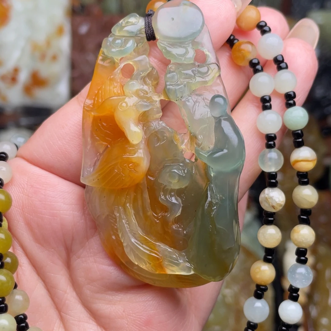 蛇纹石玉未镶嵌颈饰