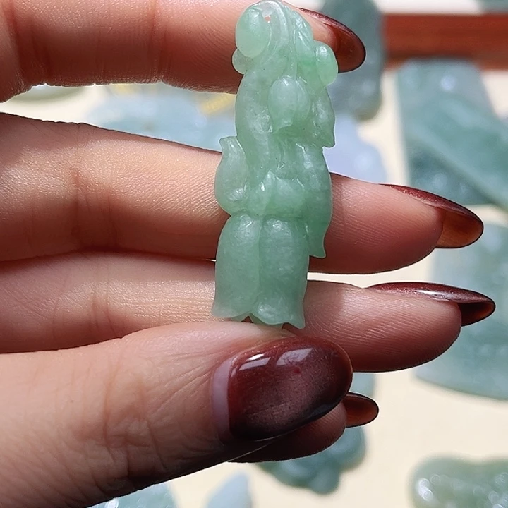 小***兔定制翡翠未镶嵌天然翡翠