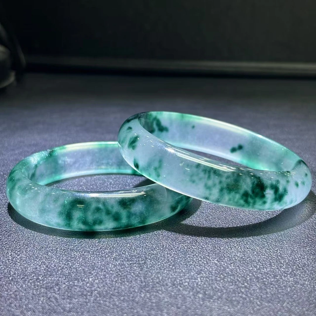 面面来财珠宝C3853-冰飘花天山冰翠手镯-多样性发其一