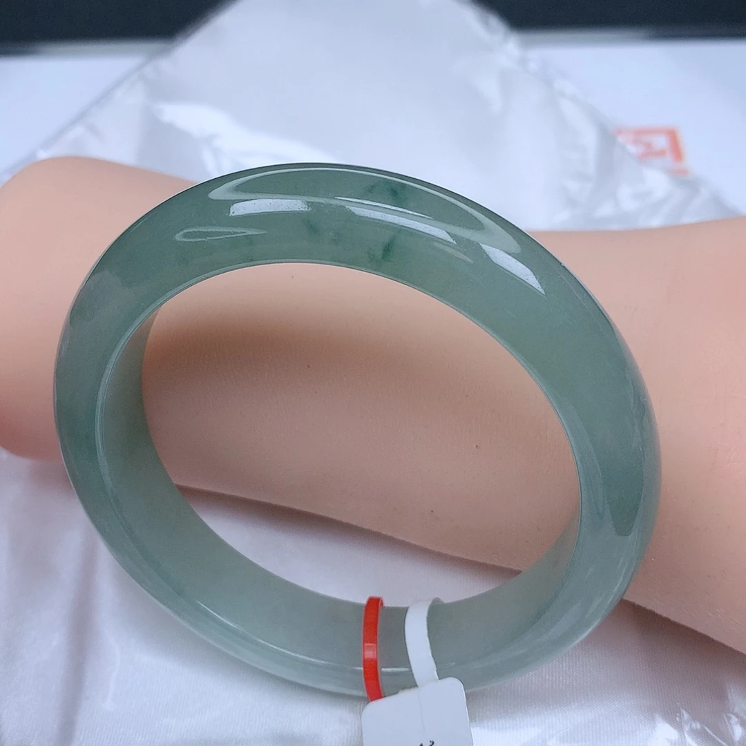 【闪购商品】未镶嵌手镯翡翠，56