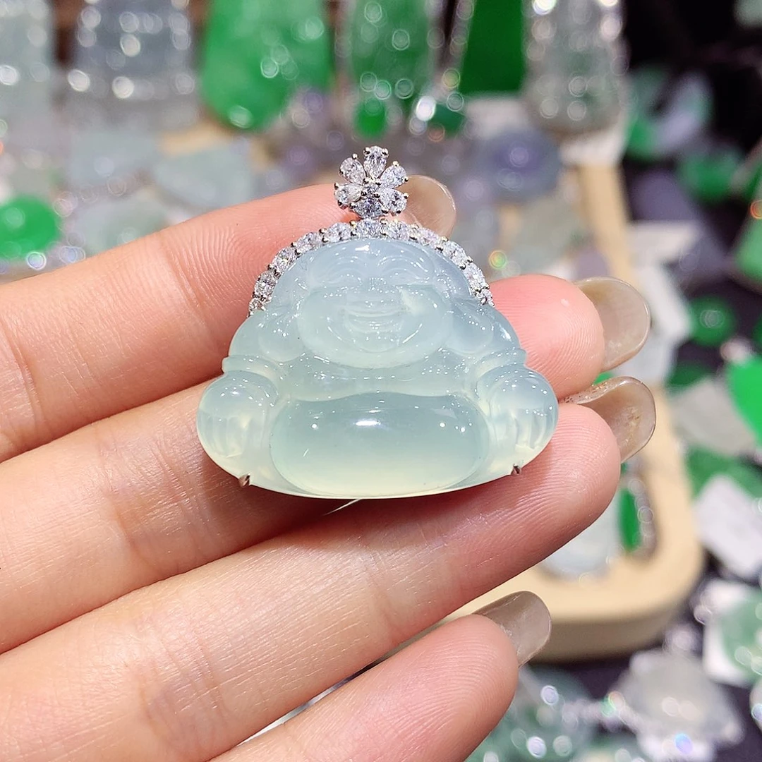 翡翠18K金镶嵌颈饰佛