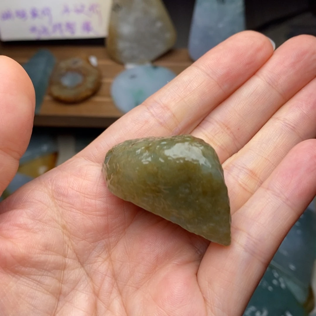翡翠未镶嵌颈饰天然