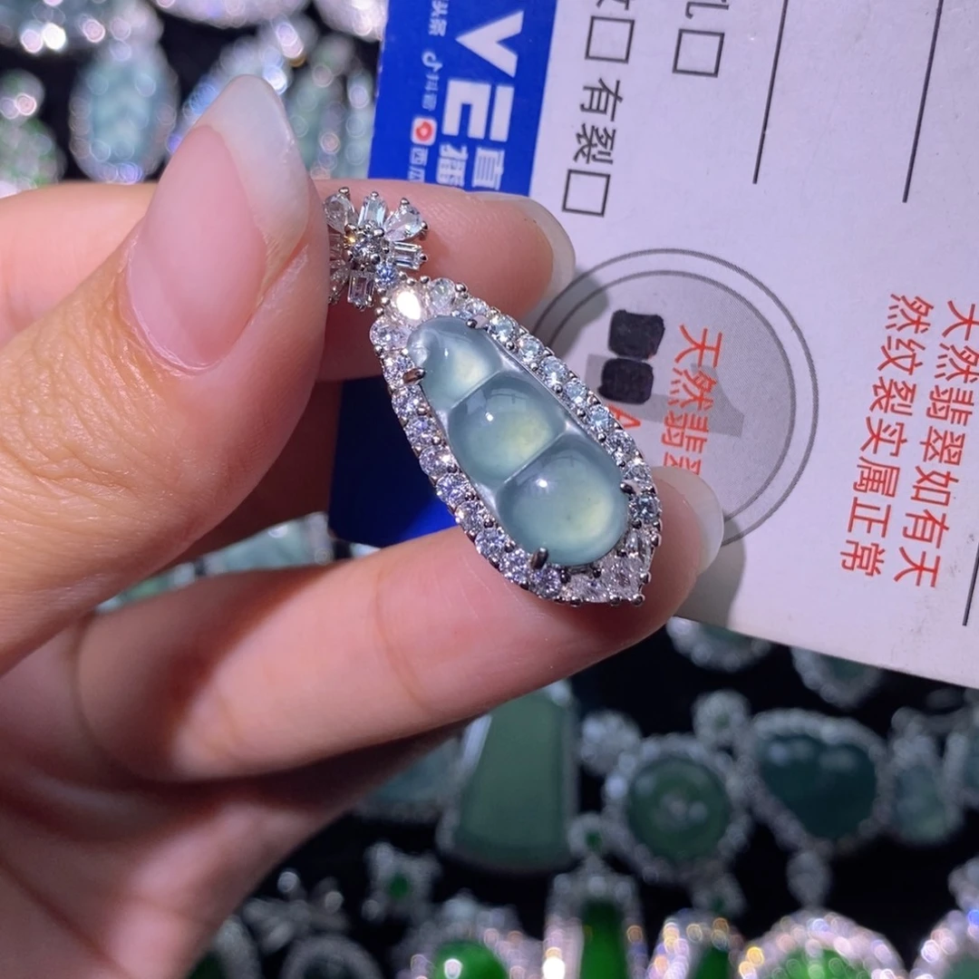 翡翠未镶嵌颈饰天然