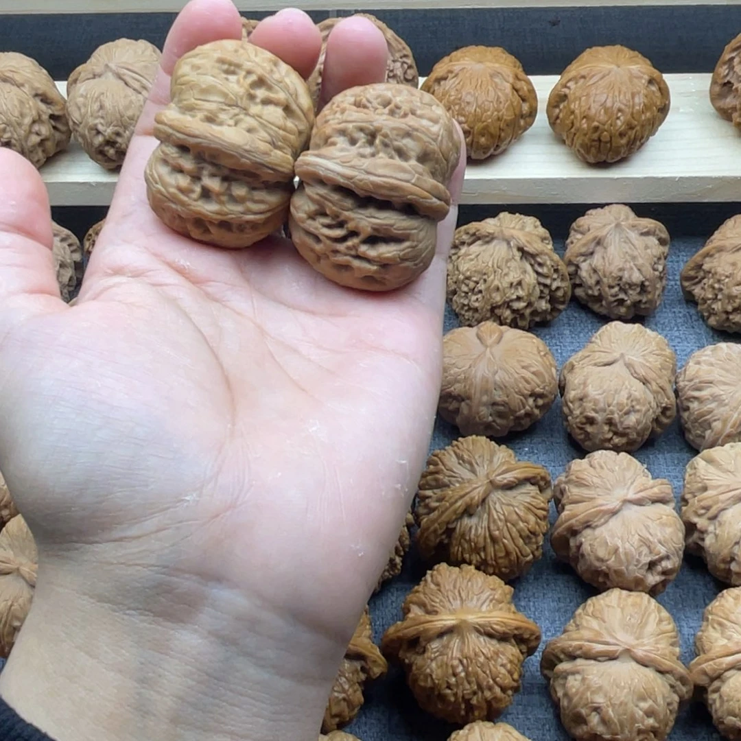 E***e文玩核桃吊坠元宝43