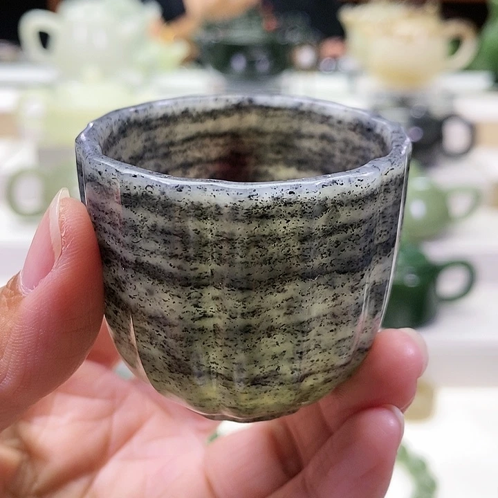 未镶嵌和田玉挂件茶杯60m l