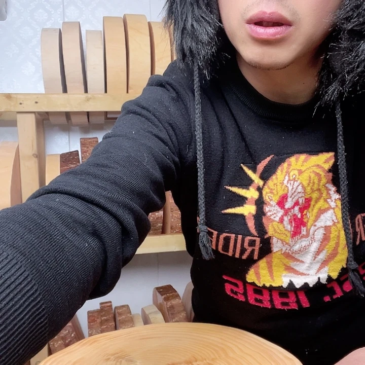 木银杏树菜板原木切割