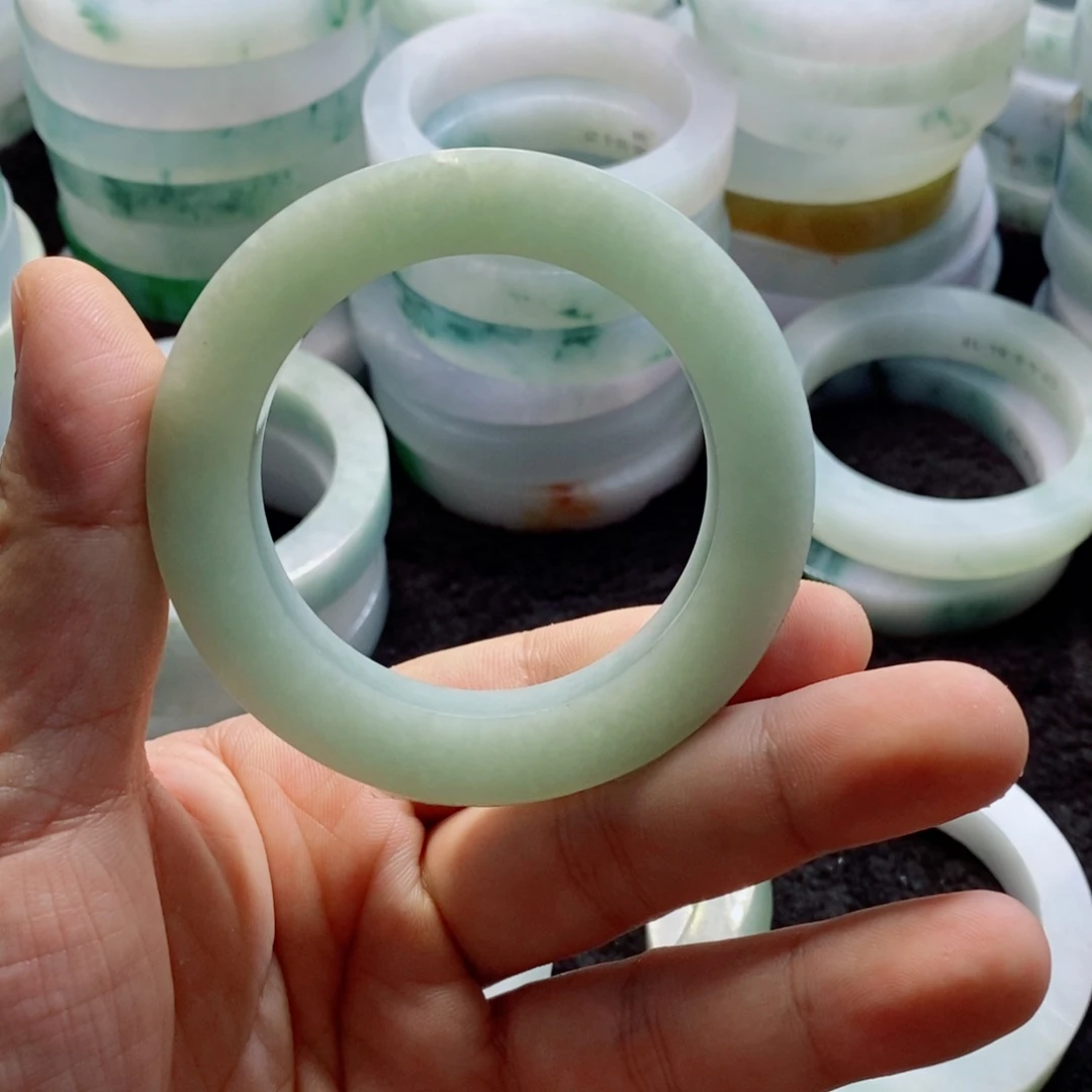 安***姐定制翡翠未镶嵌A货