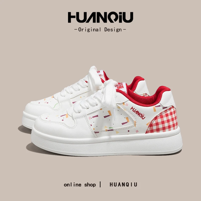 环球小众百搭小白鞋女款2025爆款高颜值学生厚底增高轻奢板鞋K622