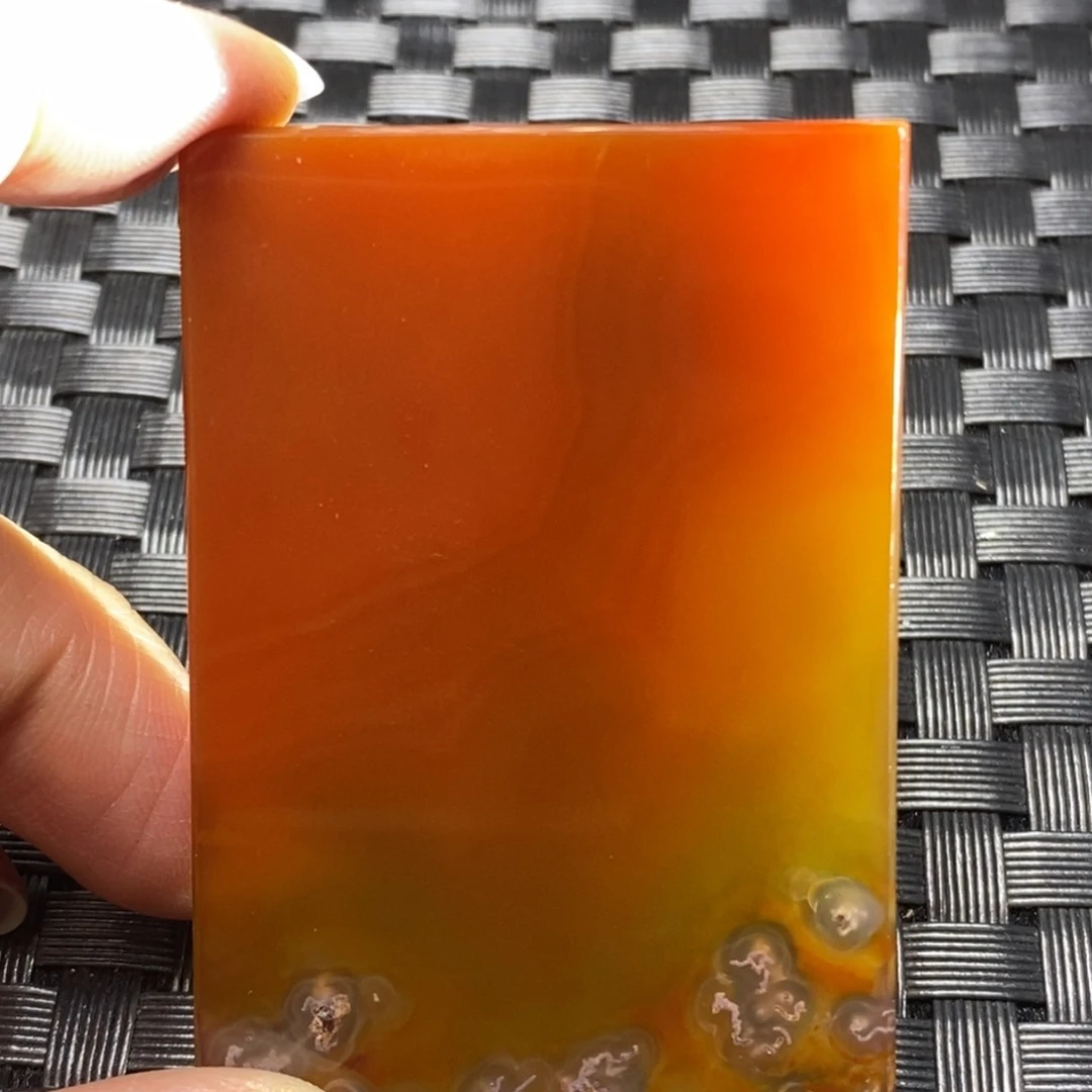 玛瑙/玉髓颈饰未镶嵌山**夫