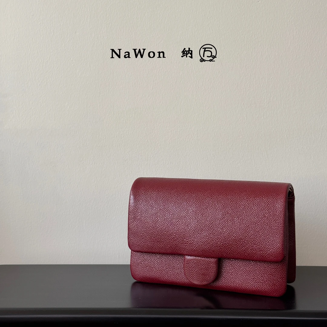 NaWon｜头层牛皮 复古轻奢信封包鱼子酱链条斜挎翻盖包