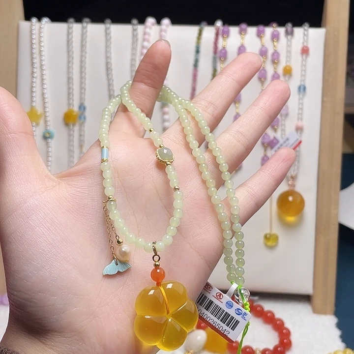 蜜蜡未镶嵌裸石吊坠