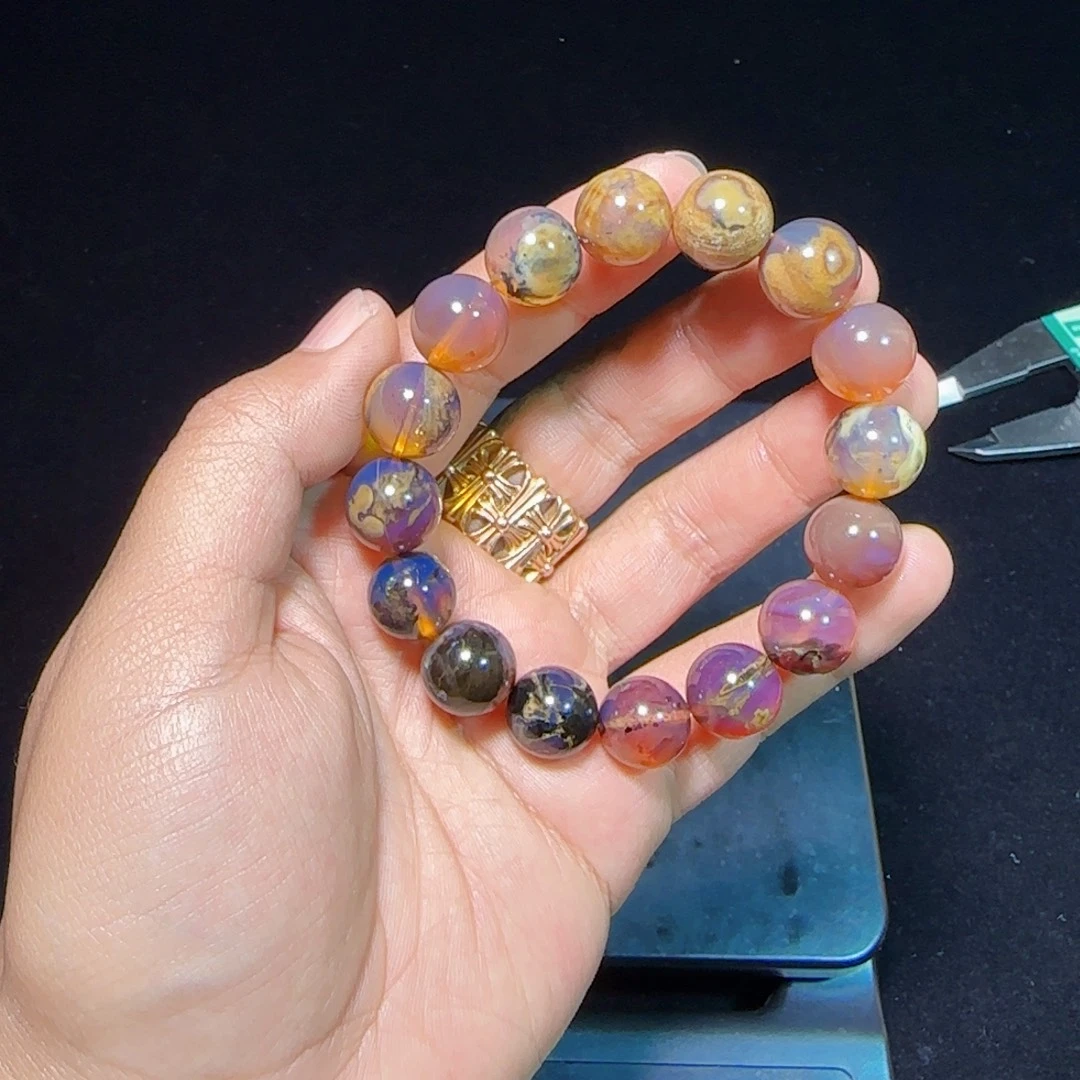 琥珀未镶嵌裸石琥珀