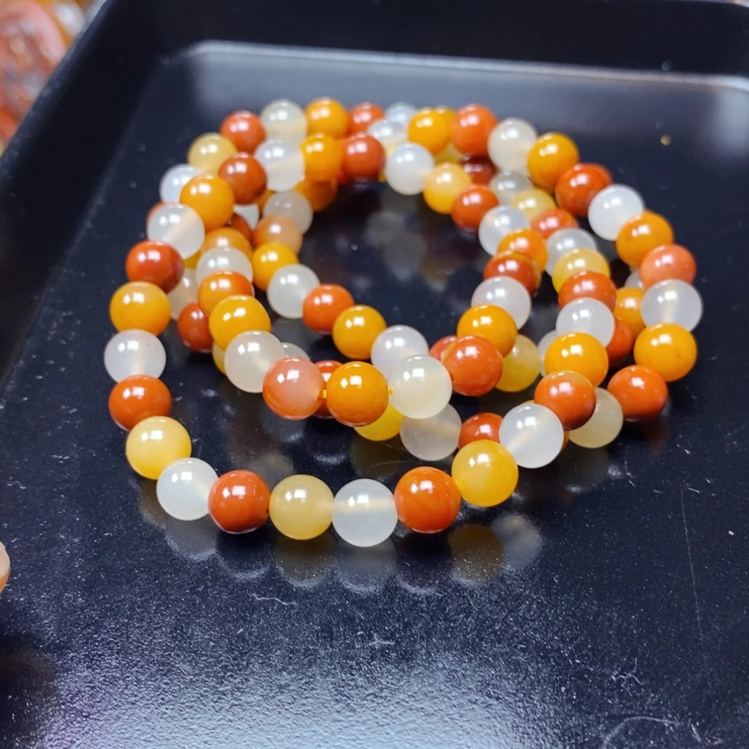 石英质玉（黄龙玉）未镶嵌颈饰