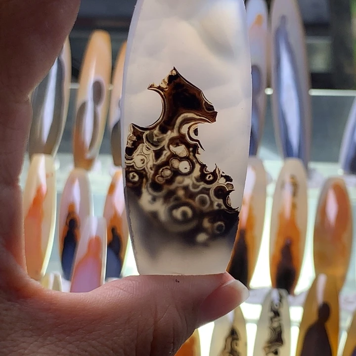 未镶嵌颈饰玛瑙/玉髓狼**子89