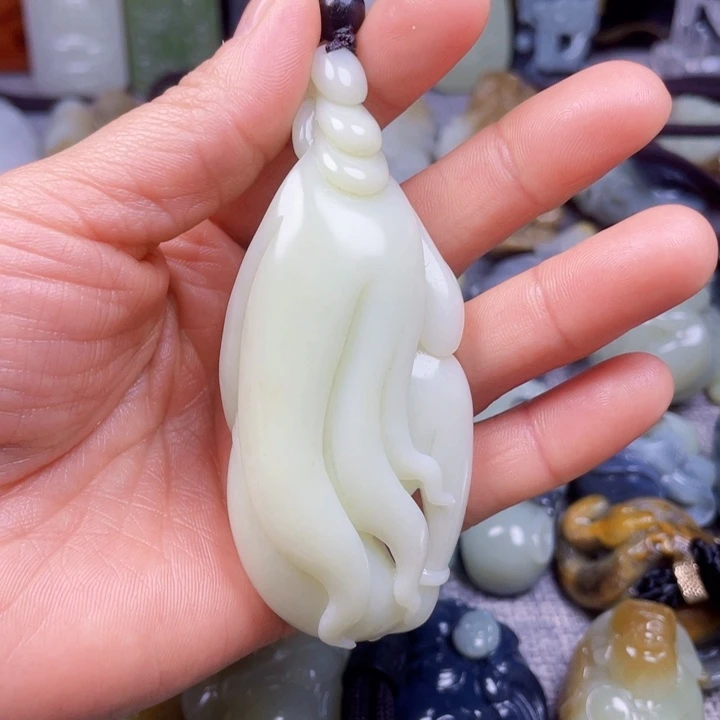 和田玉挂件未镶嵌