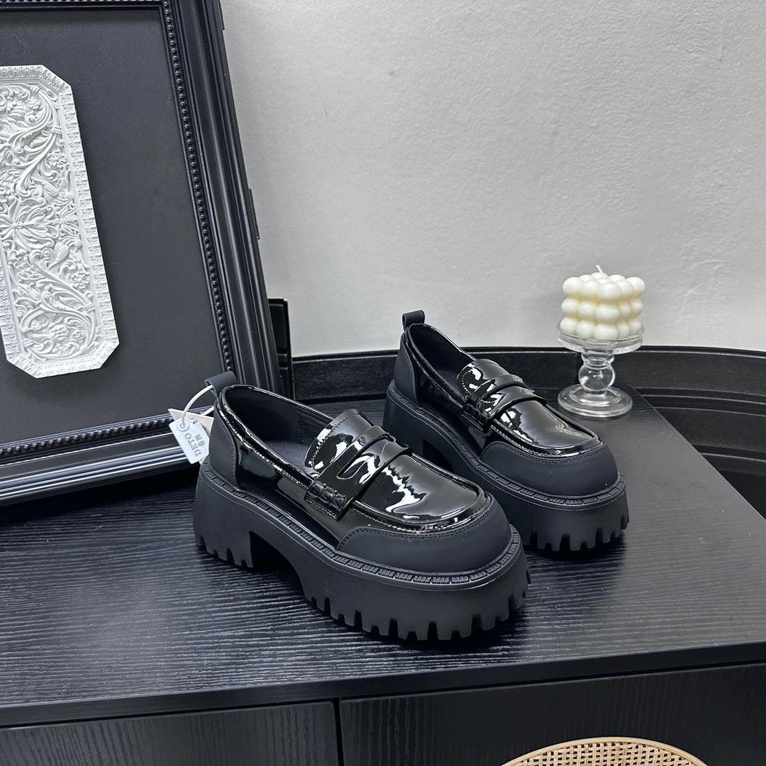 春季新款百搭舒适女士休闲鞋厚底软底耐磨圆头乐福鞋 X 检 1553