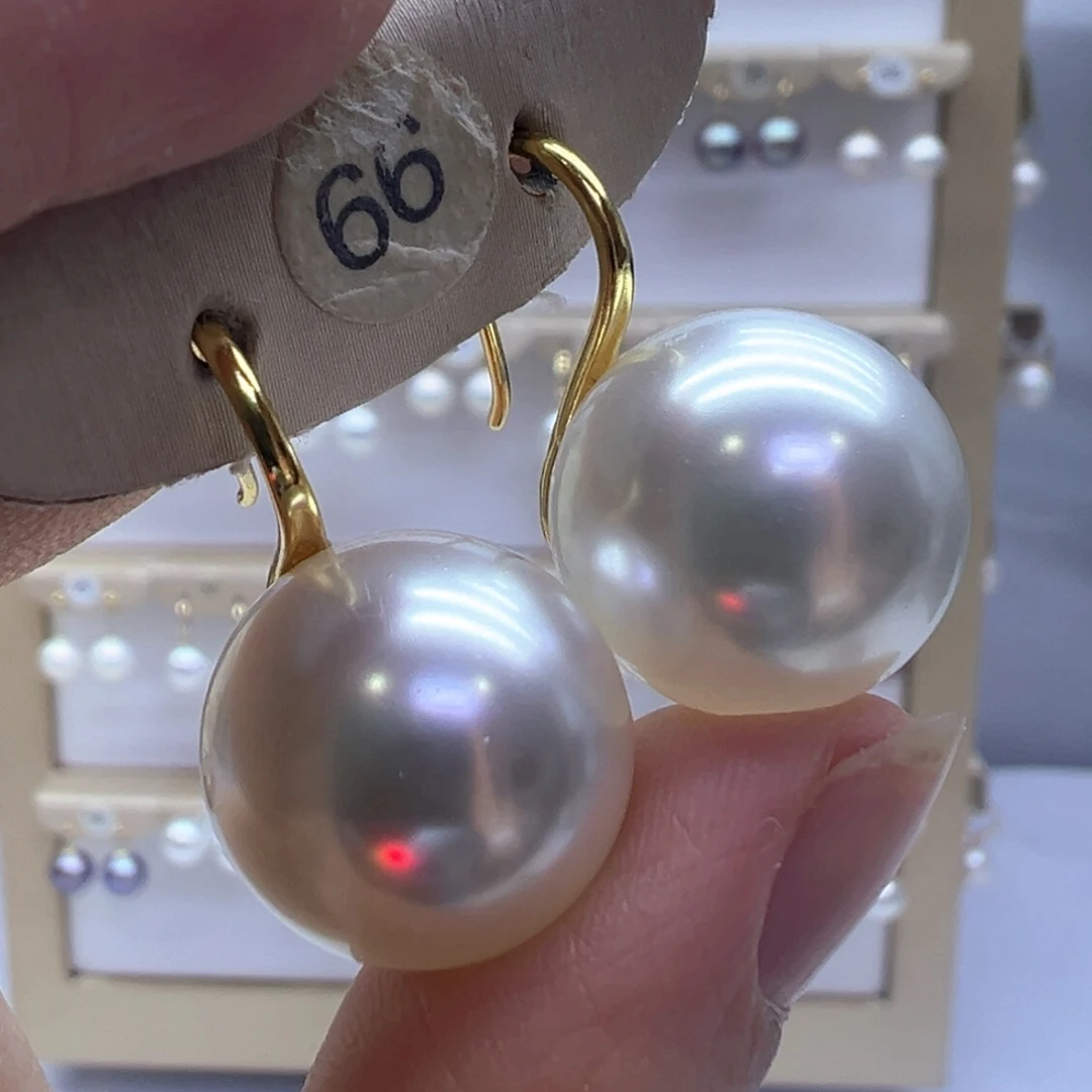 18K金镶嵌淡水珍珠耳饰