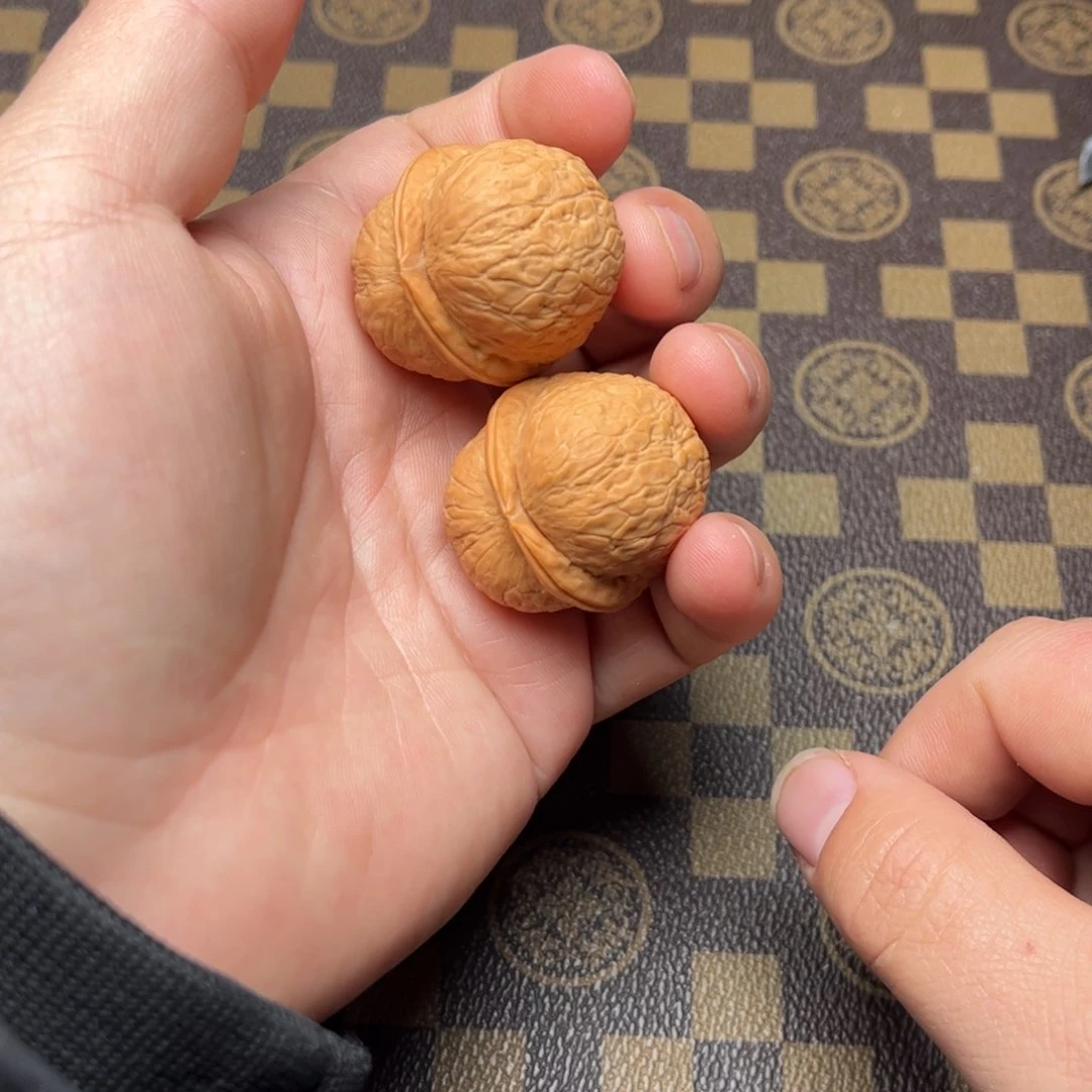 文玩核桃把件27000000000