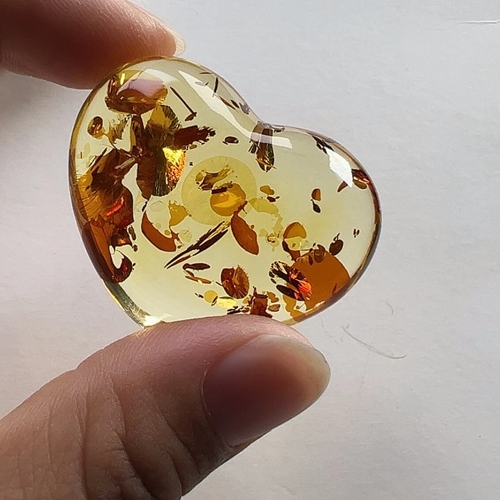 琥珀（花珀）颈饰未镶嵌