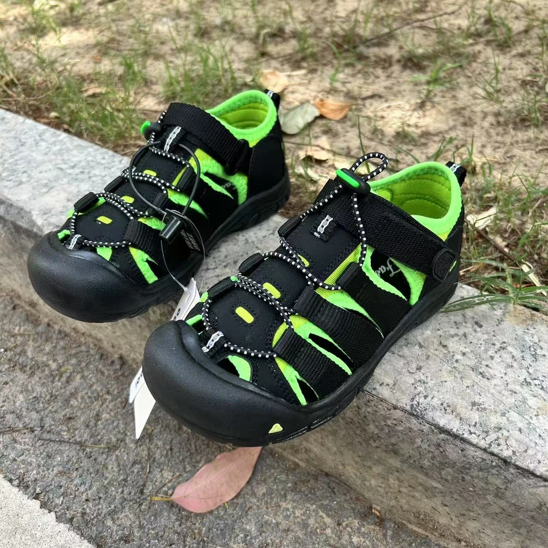 25年夏季儿童舒适百搭涉水小凉鞋