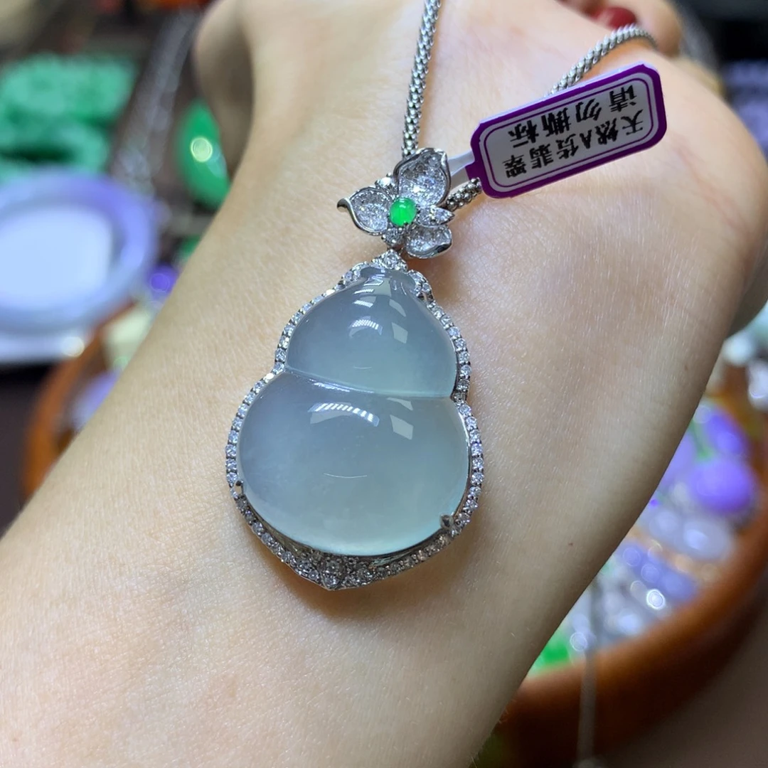 【闪购商品】翡翠颈饰18K金镶嵌翡翠