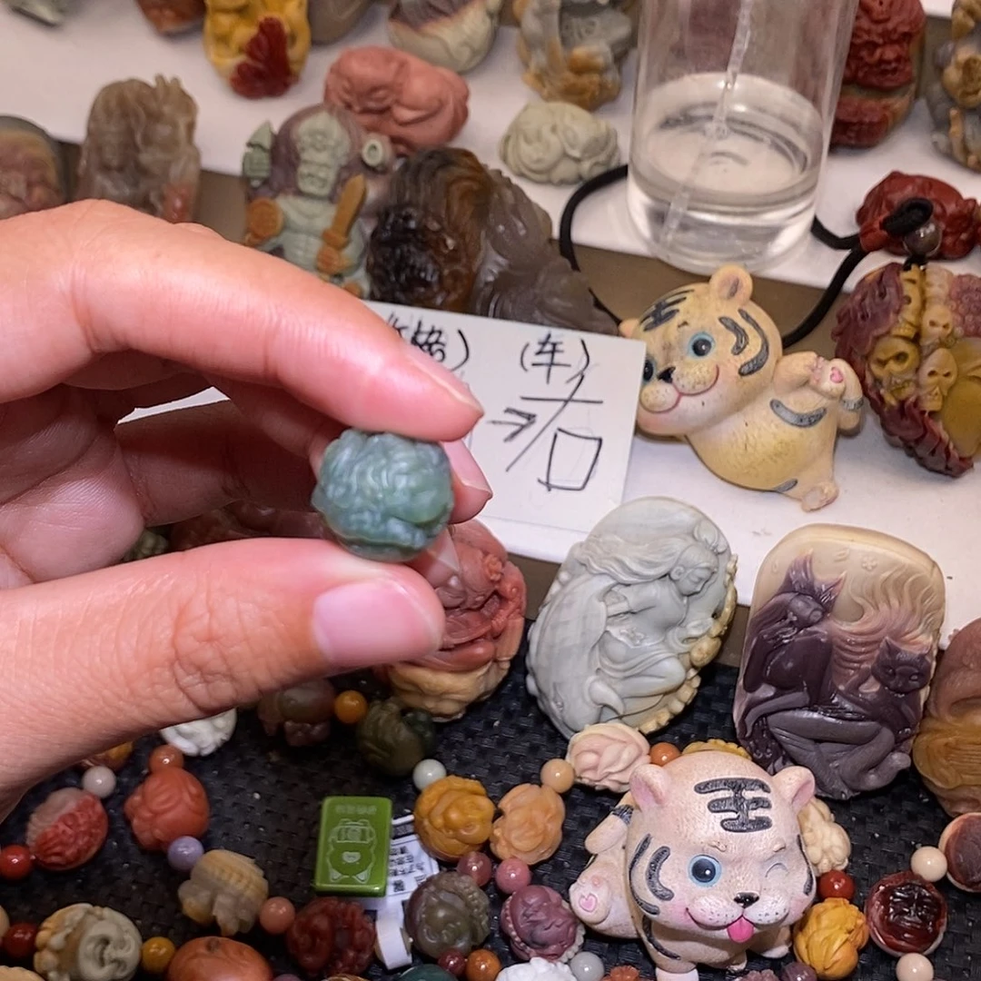 石英质玉（阿拉善玉）未镶嵌手链