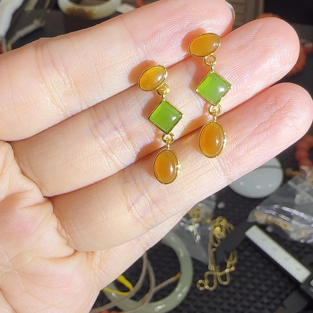 和田玉耳饰未镶嵌